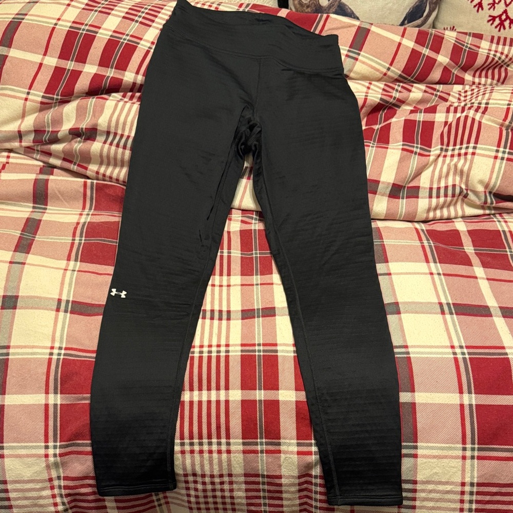 UNDER ARMOUR BASE LAYER
